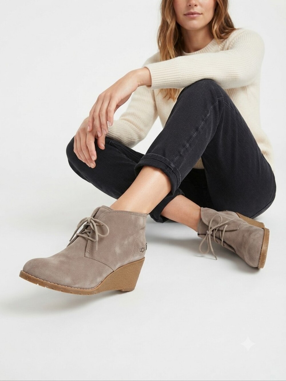 G.H. Bass & Co. Taupe Synthetic Suede Wedge Ankle Boots Booties Size 8.5